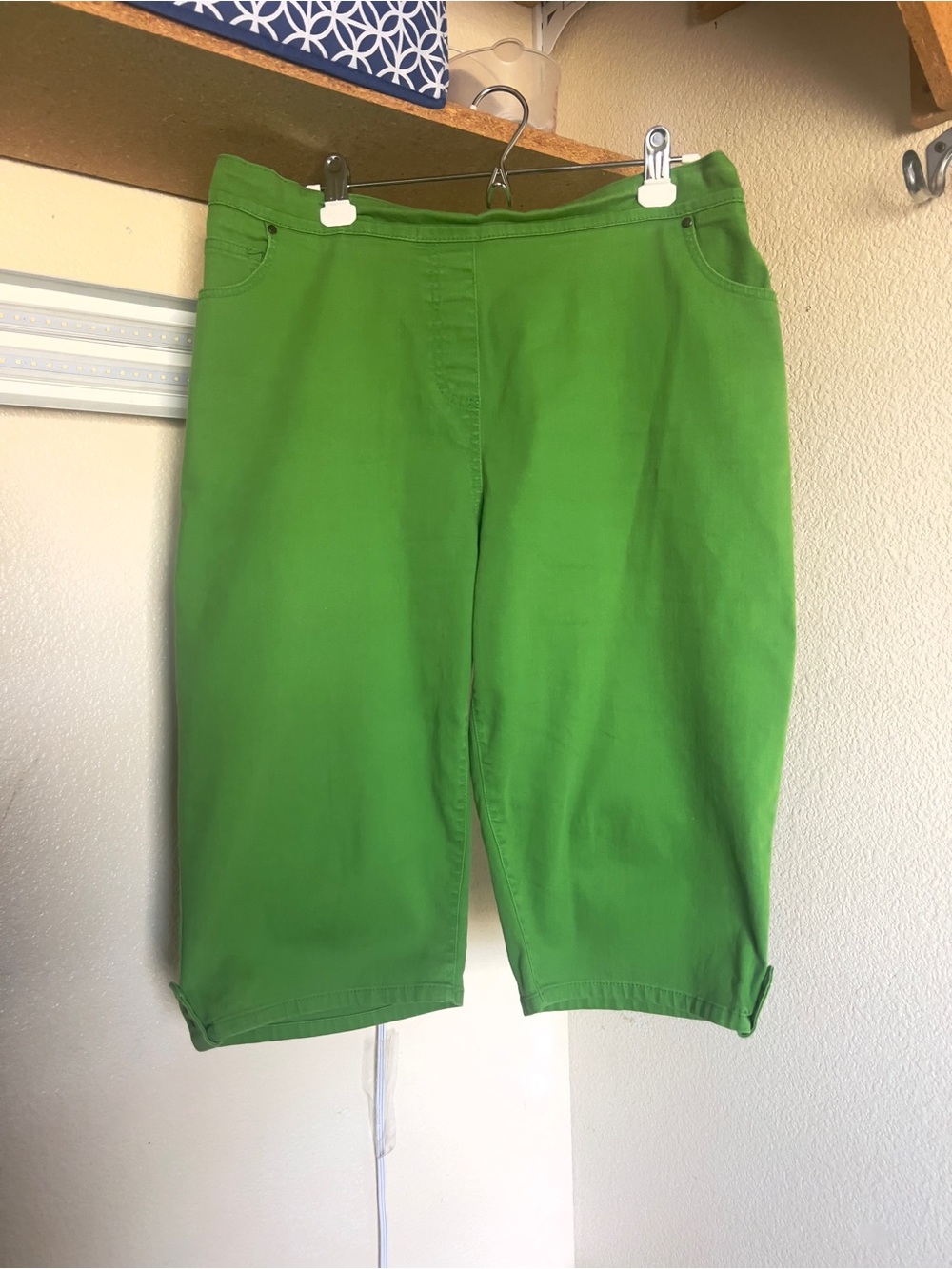 Catherines Green Women’s Cotton Capri Cargo  Pants